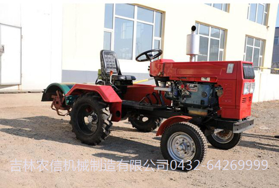 NX32型四輪拖(tuo)拉機